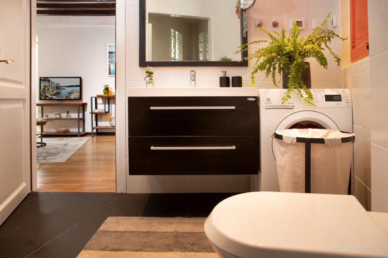 Apartma Carera